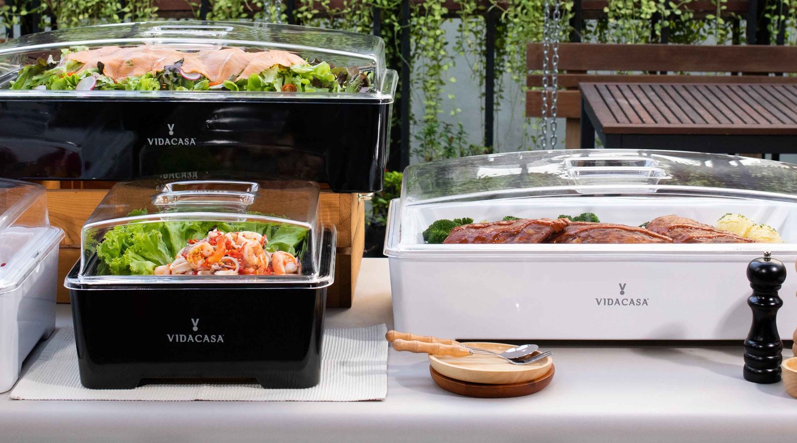 Classic buffet sets on an outdoor terrace